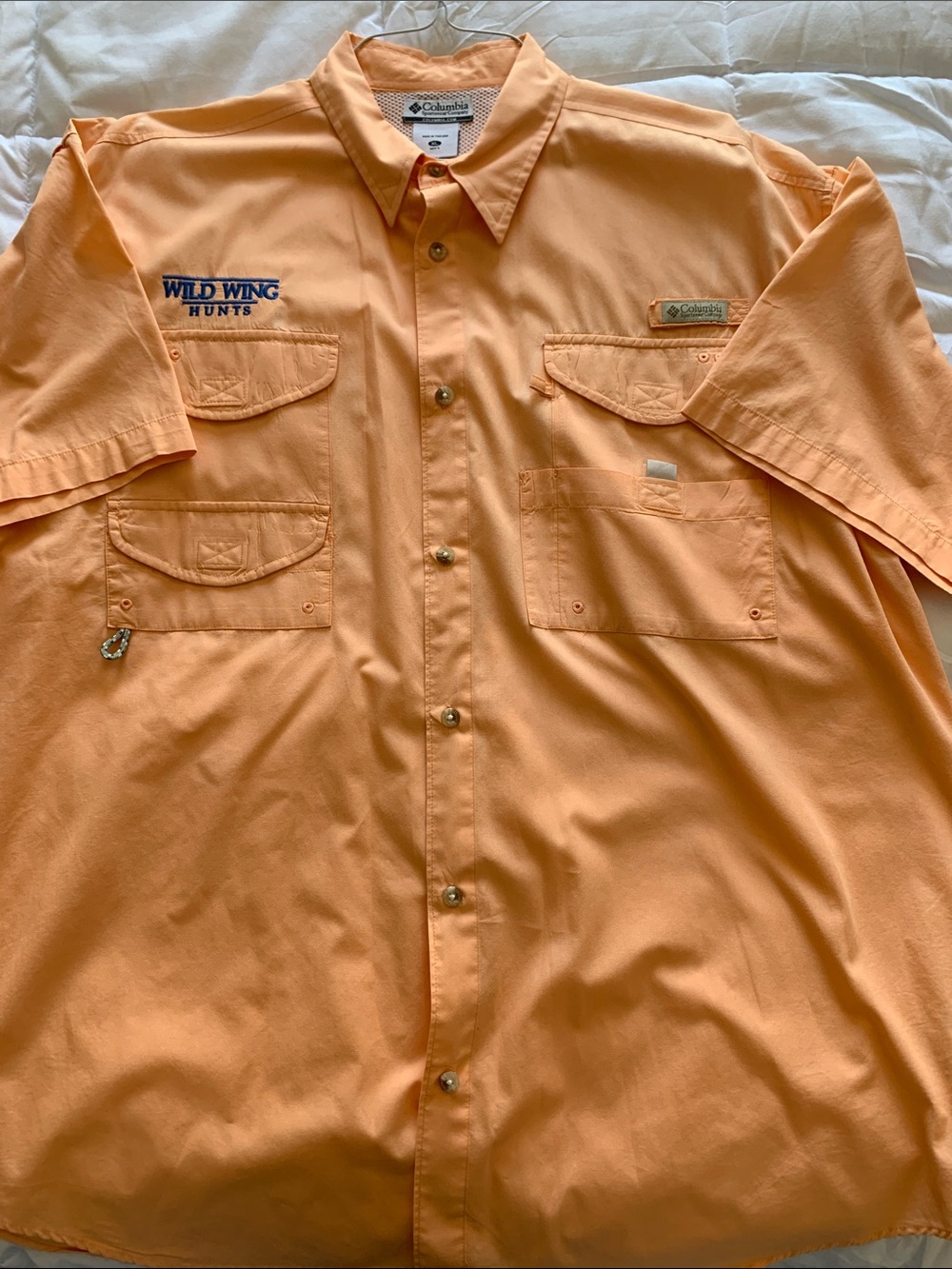 Columbia Men’s XL Short Sleeve Button-Up Performance Fishing Shirt - Peach